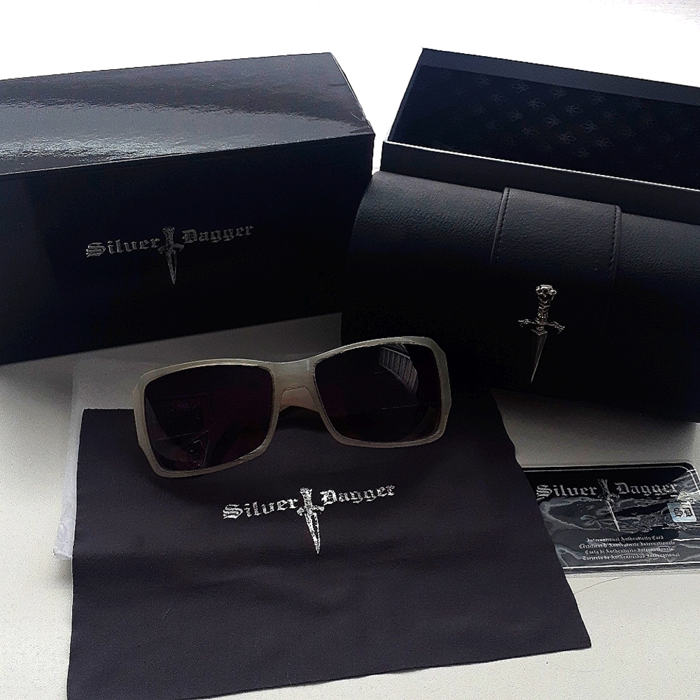 Silver Dagger sunglasses